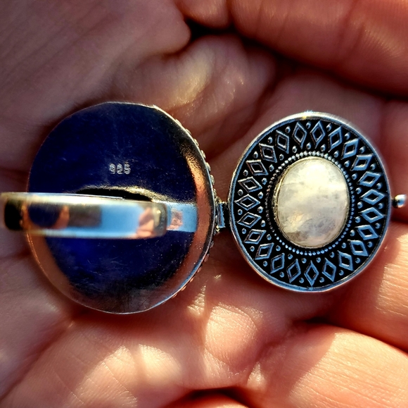 New Rainbow Moonstone 925 Silver Poison Ring. - Picture 6 of 11